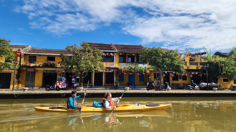 Rowing SUP/KAYAK from the ancient town to the mangrove forest (4)